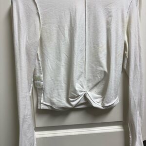 Lilly Pulitzer Off white Long Sleeve tie look Front Blouse